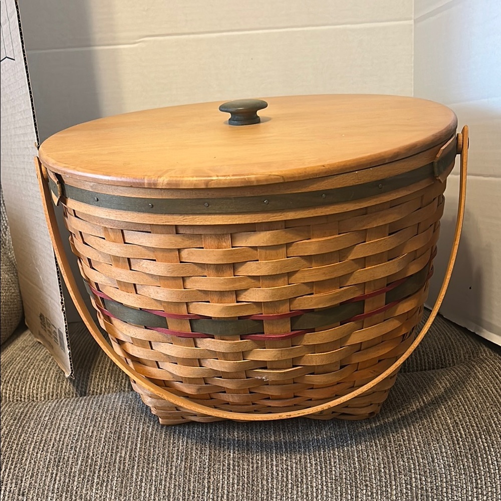 Rustic Woven Basket with Lid and Handle